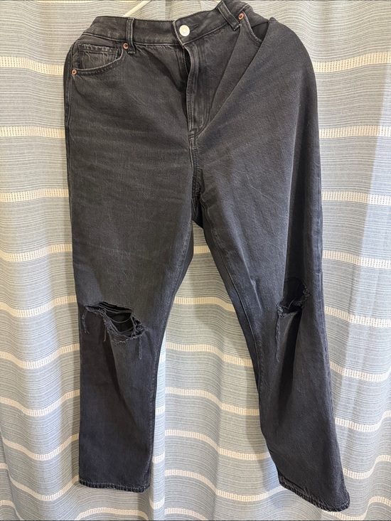 American Eagle Outfitters Denim - WomenBlack Distressed Knee Jeans